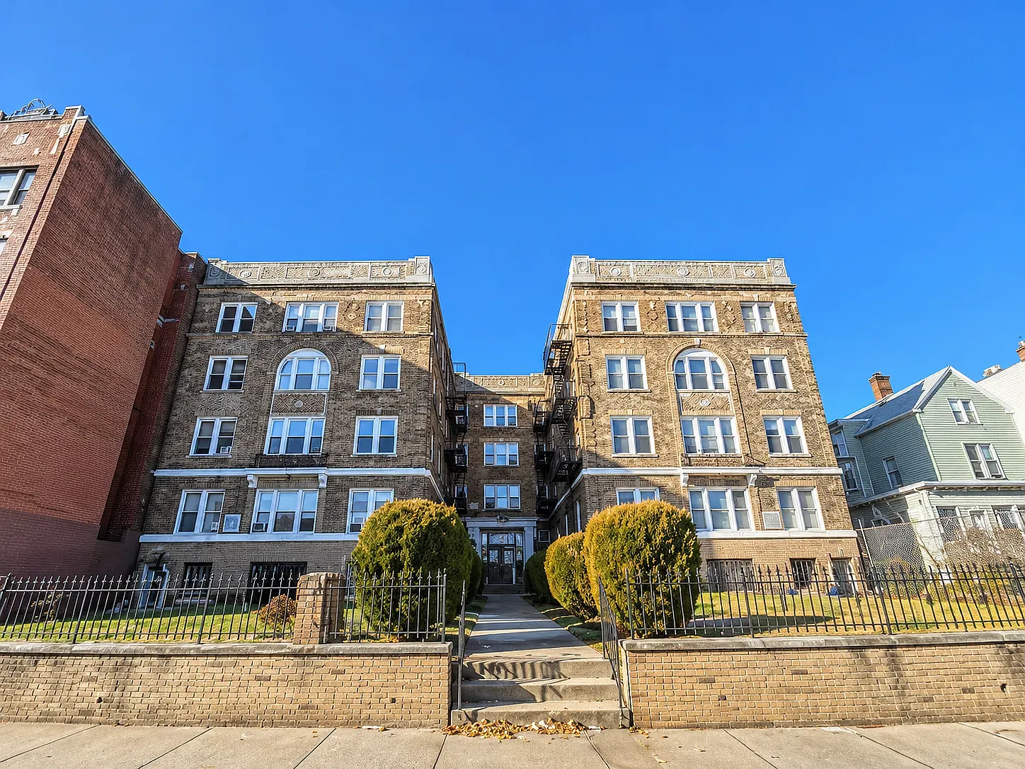 2 bed, $1,795 — Photo 1