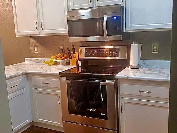 3rd image of 3757 Cedarwood Ct