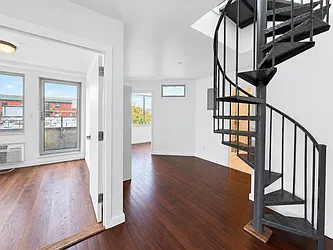 286 Stanhope Street, #5