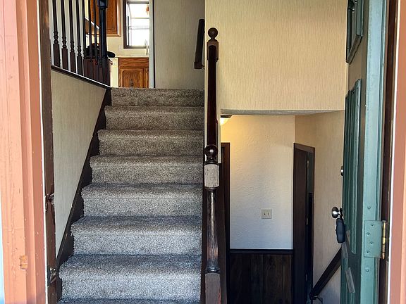 3rd image of 7620 Venetian Way