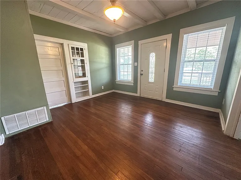 131 Dell Ave — Photo 5