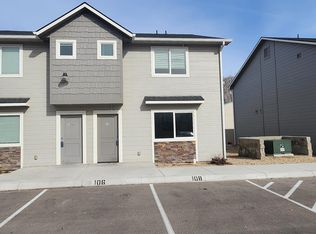 118 E Ravenna Ln, Nampa, ID 83687