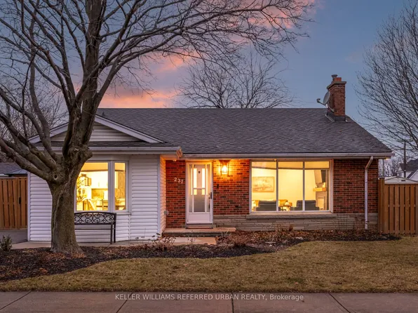 237 Hoover Cres, Hamilton, ON L9A 3H5