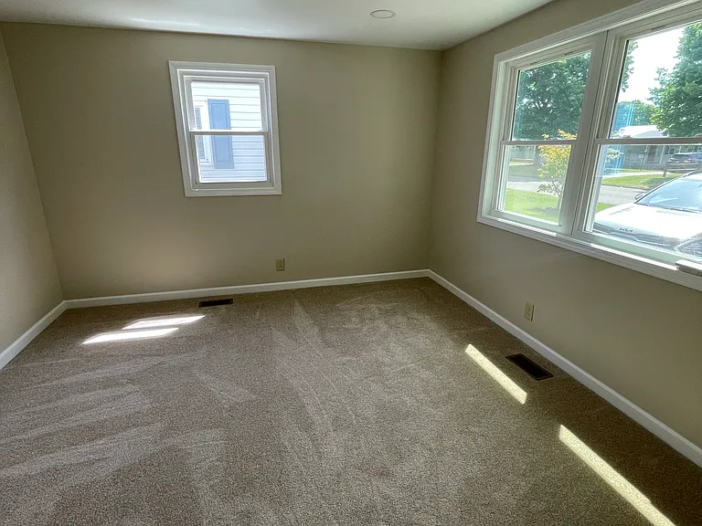 421 Harpold Ave — Photo 7