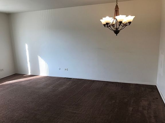 3rd image of 328 Kirkwood Cir #328
