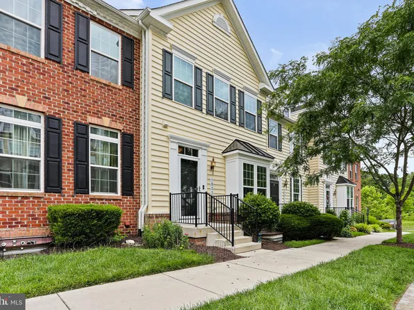 1022 Cypress Forest Dr, Sykesville, MD 21784
