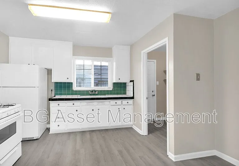 150 Marina Way — Photo 4