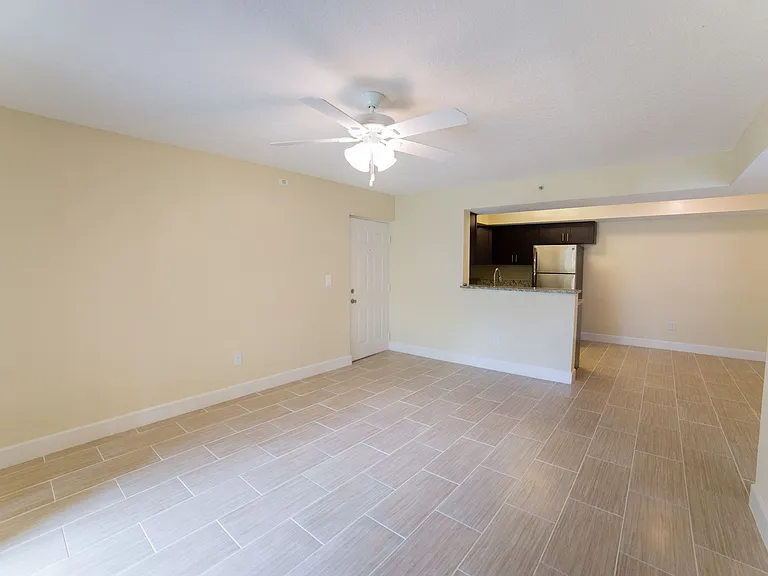 5500 NW 61st St — Photo 2