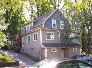 39 Florence St, Worcester, MA 01610