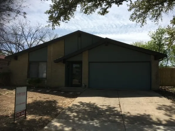 200 W Williamsburg Mnr, Arlington, TX 76014