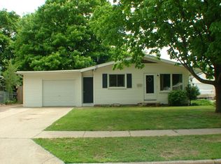 1660 Kentfield St SW, Wyoming, MI 49519