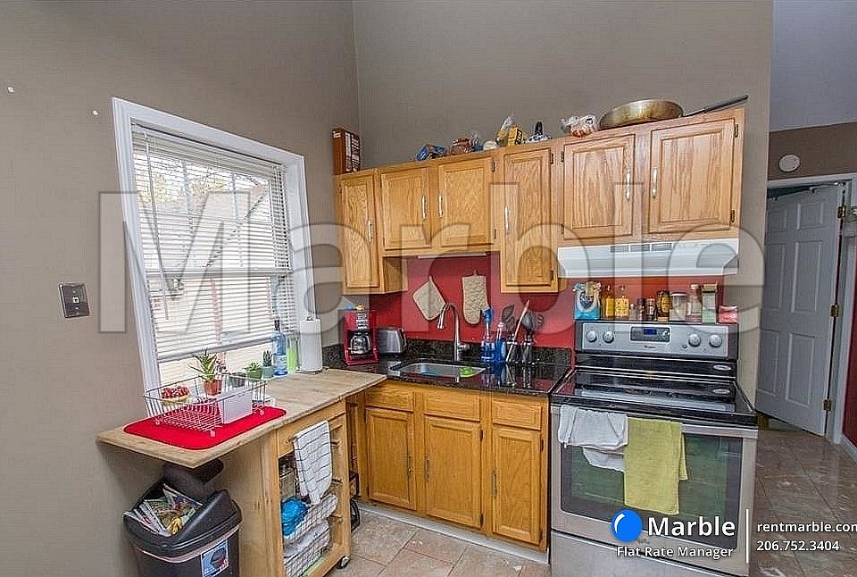 1st image of 1815 W 47th St #2
