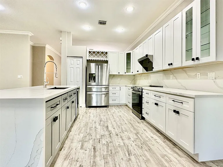 4109 W Whitewater Ave — Photo 5