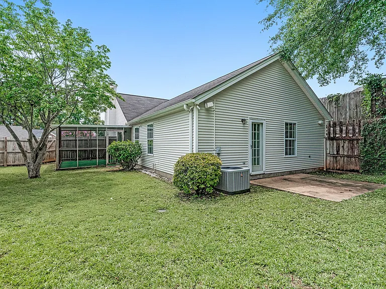 2445 Meadowlark Ln — Photo 28