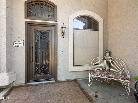 4th image of 713 W Sherri Drive