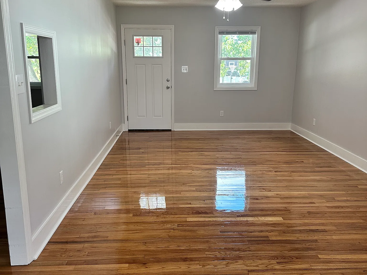 2 bed, 850 sqft, $950 — Photo 3