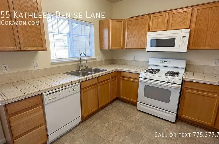 4555 Kathleen Denise Ln — Photo 3