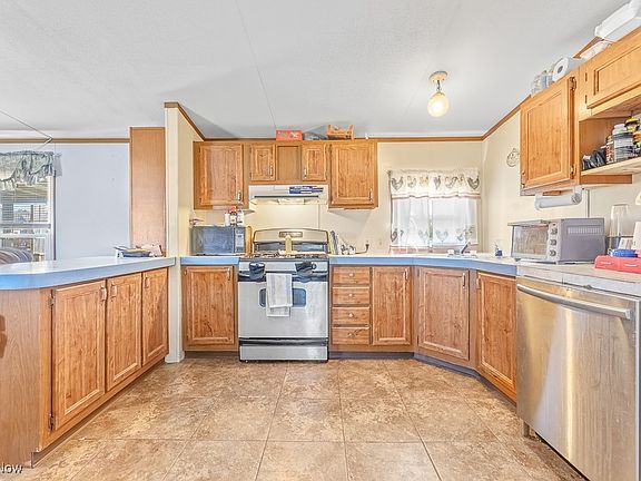 3rd image of 20455 N Benton West Rd