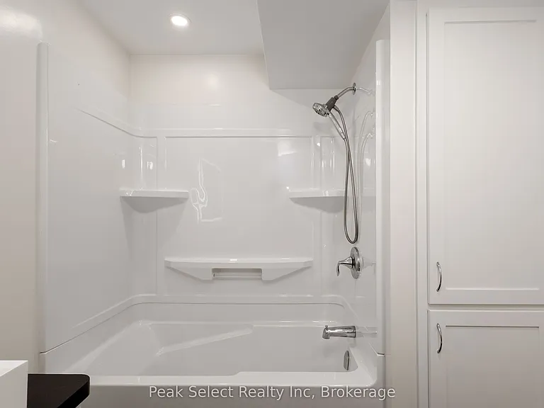 7 Hillside Ct — Photo 33