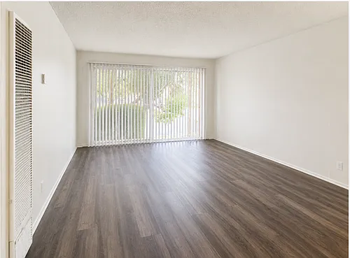 4165 W Slauson Ave Photo 1