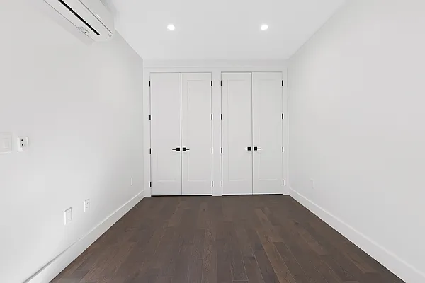 Rented by Compass | media 6