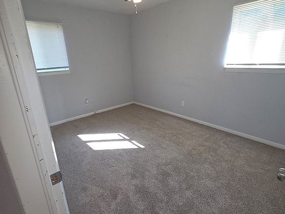 4th image of 4713 Bridgeman Ln