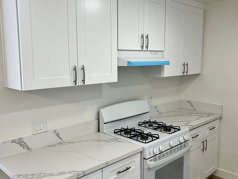 4800 Terrace Ave — Photo 3