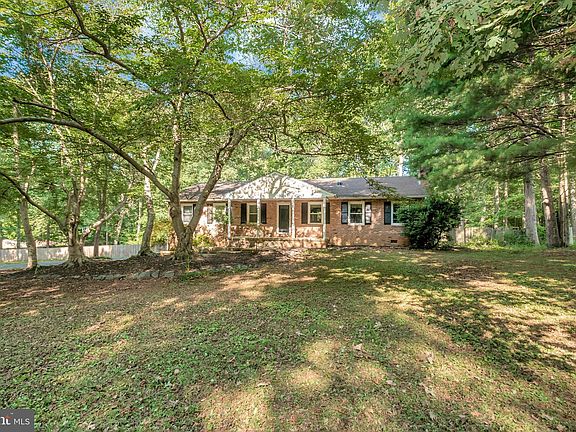 5th image of 7 Carter Ln