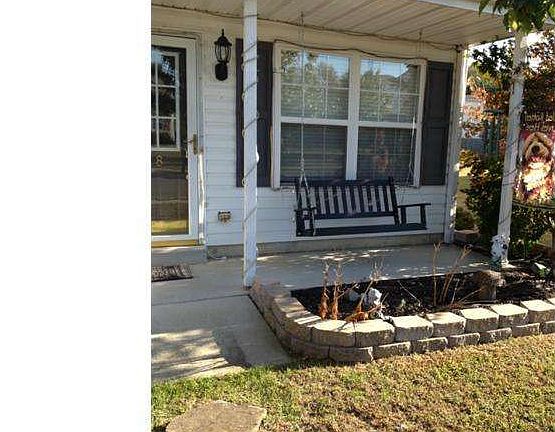 2nd image of 668 Warren Dr