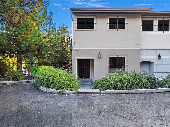 4th image of 2607 N Lancaster Dr APT 303