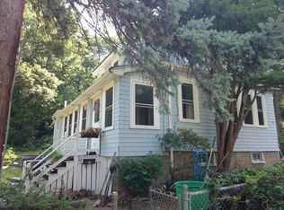 32 Chestnut Rd, Boston, MA 02132