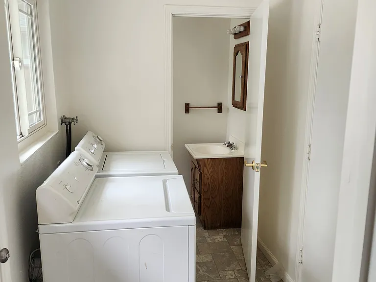 141 Meese Ct — Photo 11