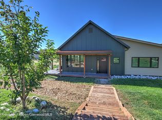 525 Sandstone Dr, Silt, CO 81652