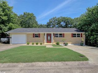 9 Round Hill Rd, North Little Rock, AR 72116