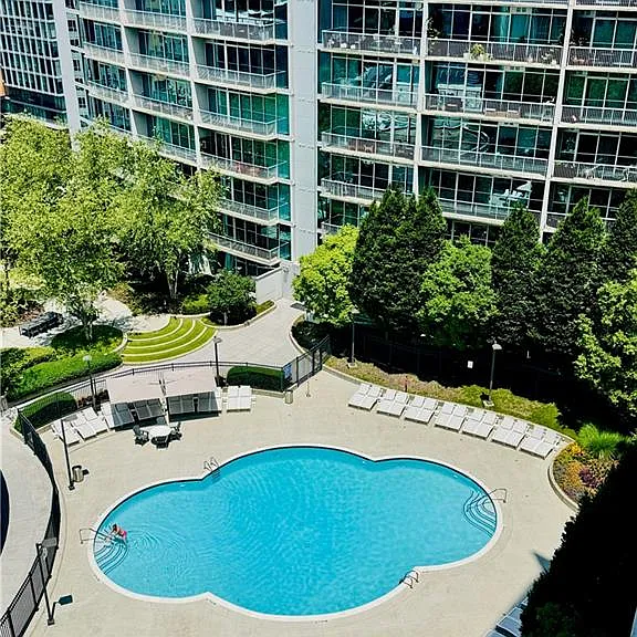 950 W Peachtree St NW #1413 — Photo 3