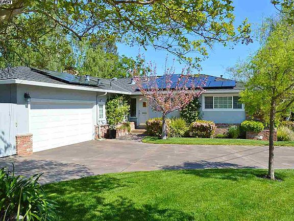 2nd image of 4393 Mirador Dr