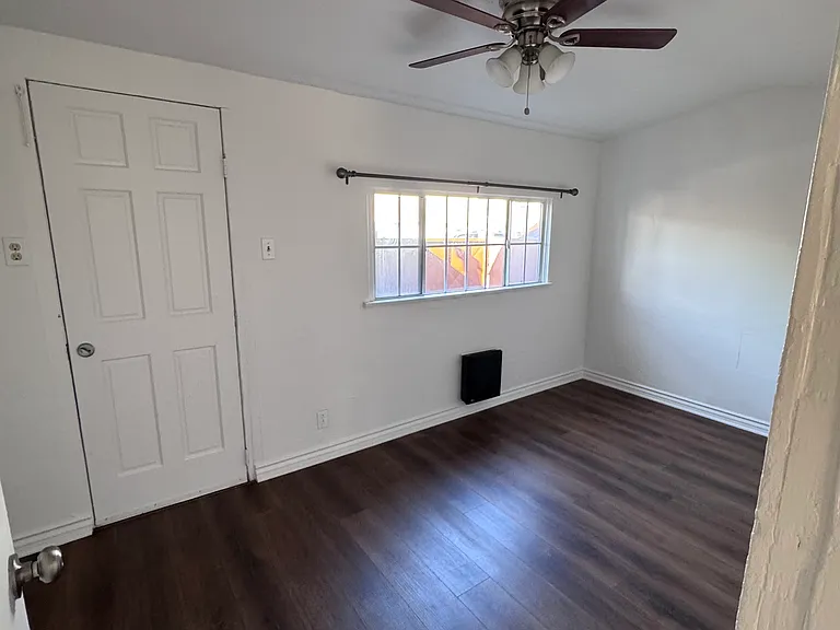 3349 Brayton Ave — Photo 9