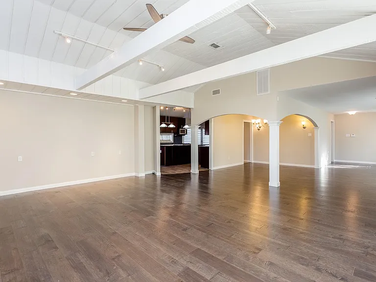 3006 Conway St — Photo 10