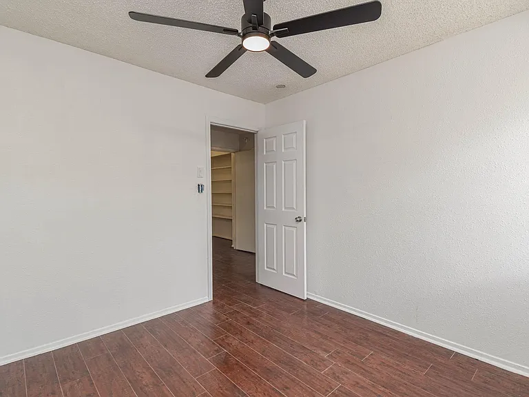 12906 Leader St #2906 — Photo 19