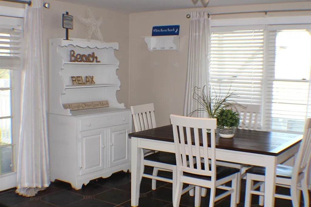 2 bed, 1.0 bath, 1150 sqft, $2,200 — Photo 4