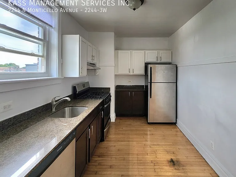 2244 N Monticello Ave #3W — Photo 8