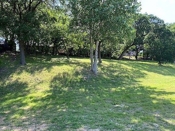2nd image of 5433 Monterey Dr