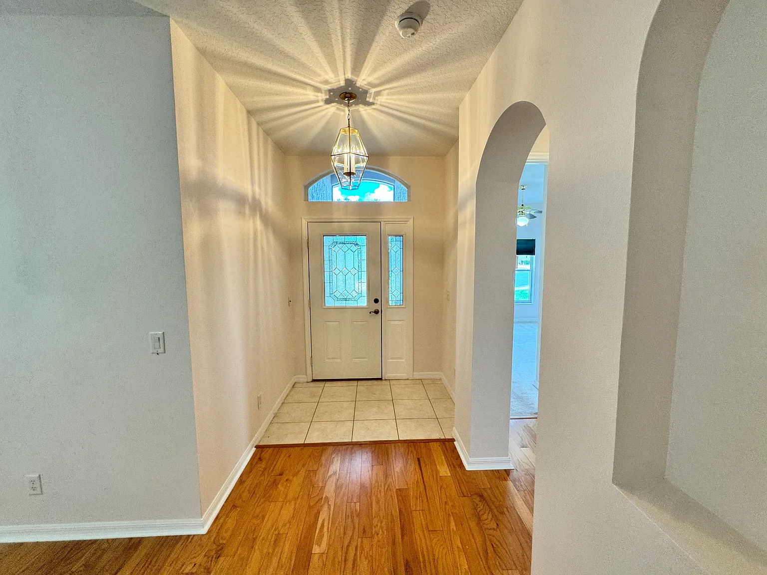 Nice 2 Beds 2 Baths in Royal Highlands in Leesburg — Photo 2