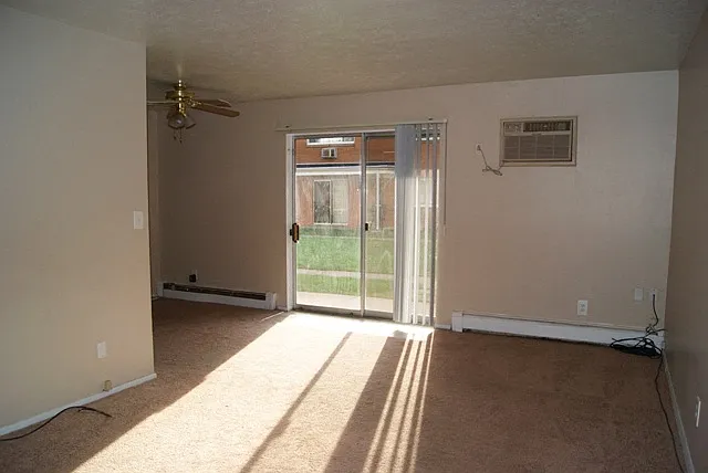 Cedarwood Estates Apartments — Photo 21