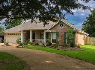 2412 Brownlee Rd, Bossier City, LA 71111