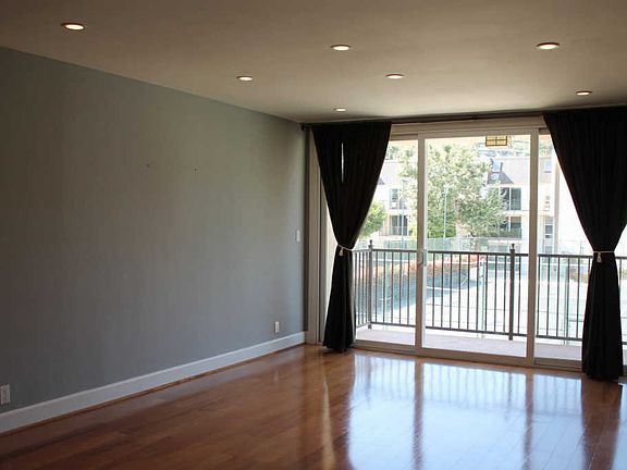 4th image of 23901 Civic Center Way #D-259