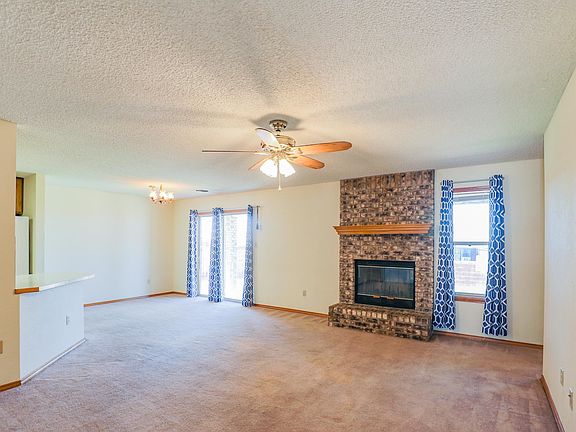 3rd image of 765 Montwood Ct