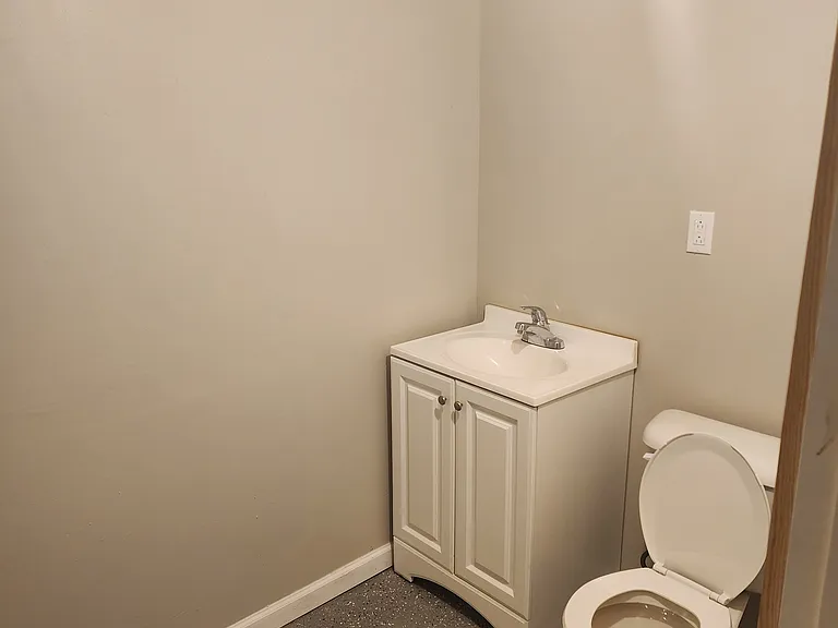 112 E Buena Vis — Photo 18