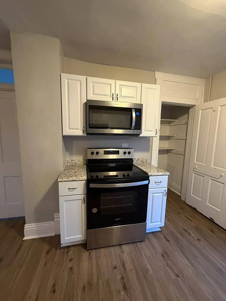 2 bed, 1.0 bath, $1,250 — Photo 3