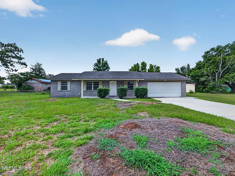 1143 Tumbleweed Dr — Photo 2
